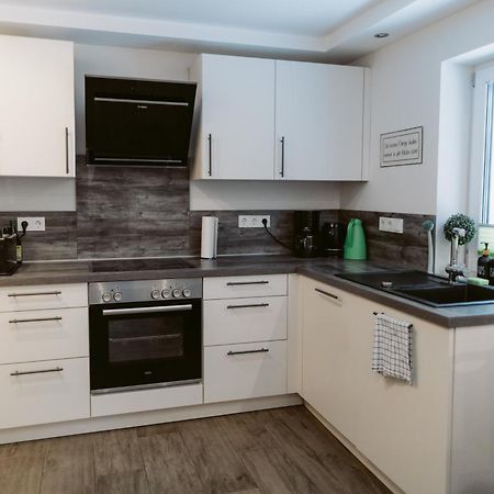 Charmante Ferienwohnung Mit Sauna Und Terrasse Winterberg Bagian luar foto