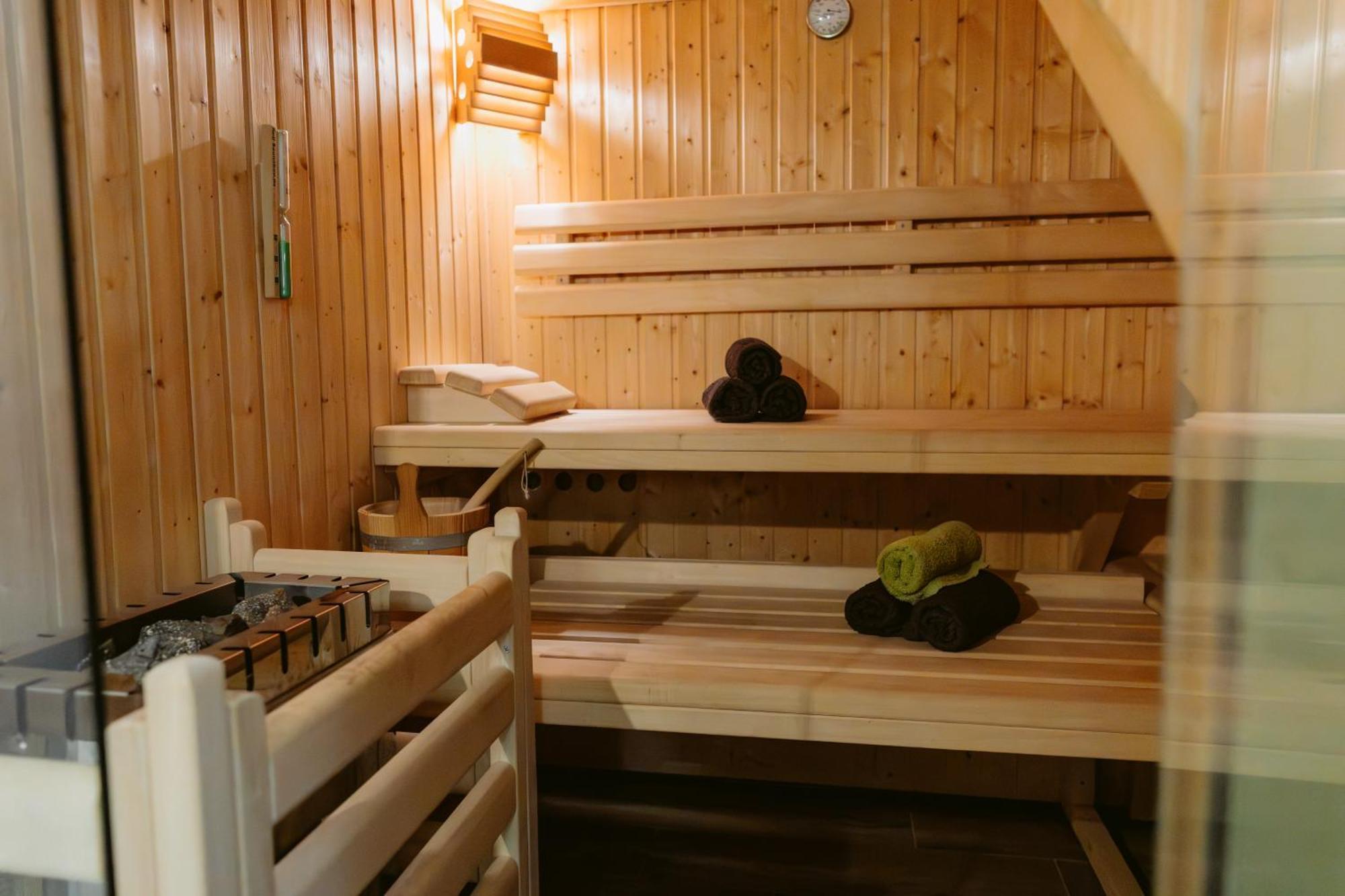 Charmante Ferienwohnung Mit Sauna Und Terrasse Winterberg Bagian luar foto